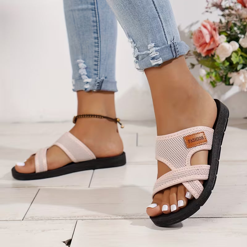 Esmeralda: Supportive Sandals for All-Day Comfort