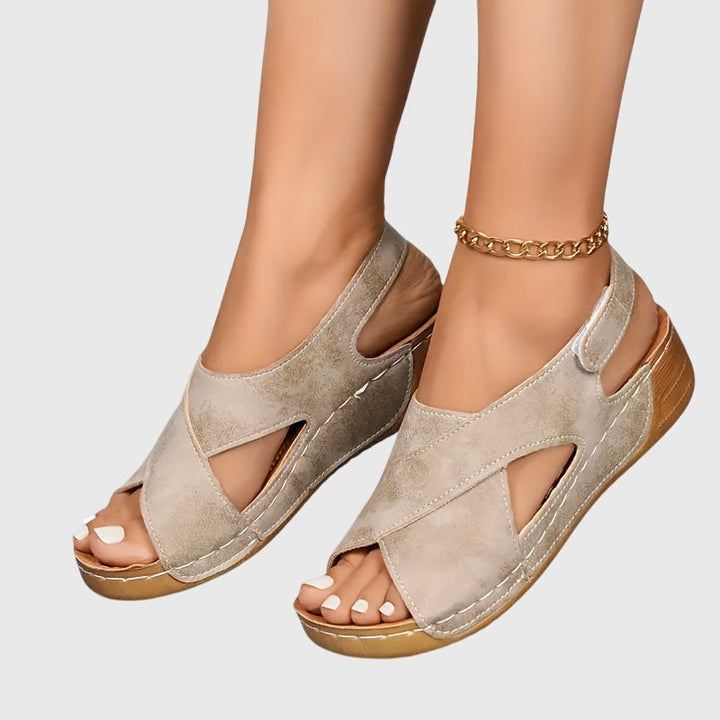 äicha | Comfy Orthopedic Sandals