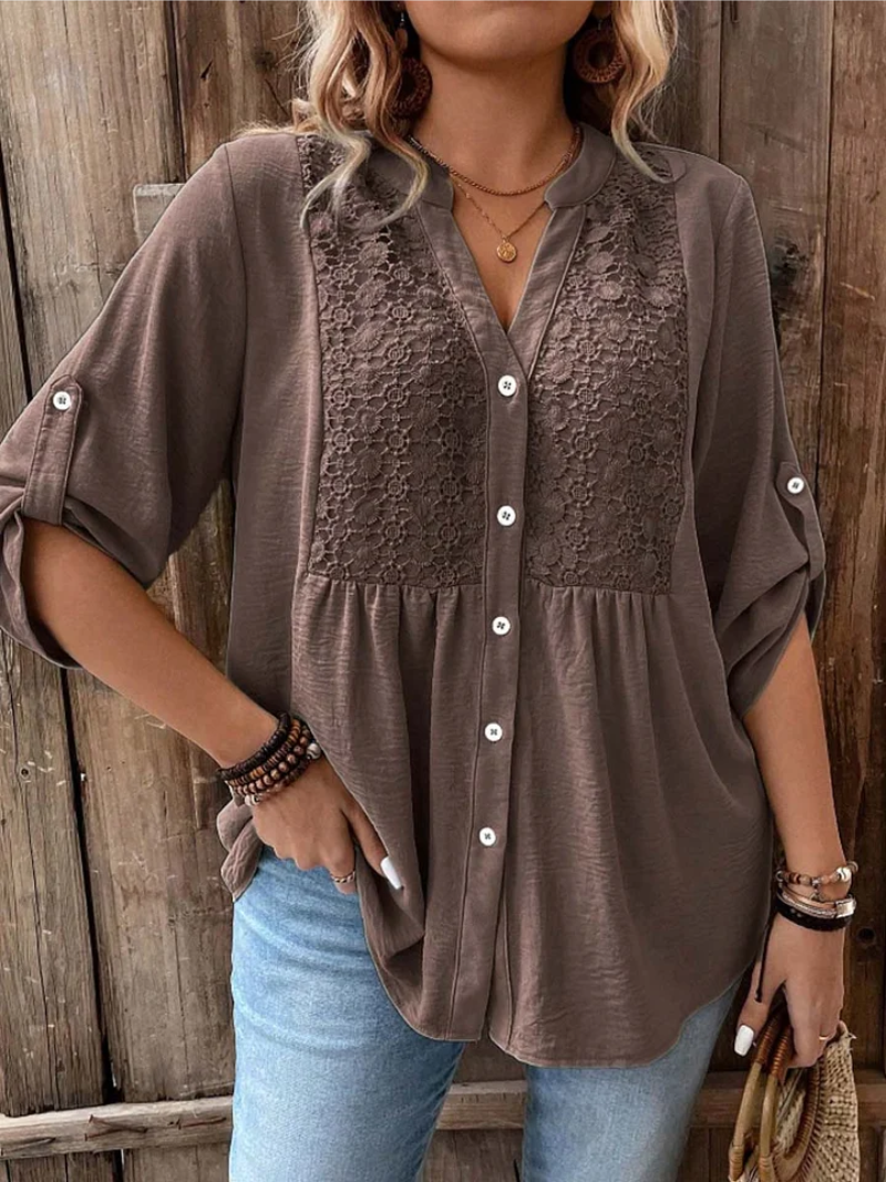 Noor – Stylish blouse with V-neck and button details