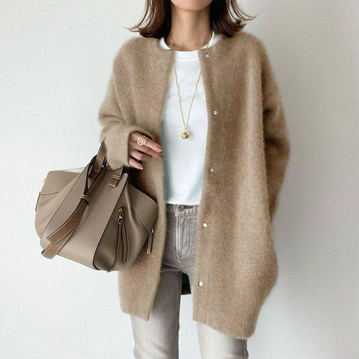 Chloé Luxe Knit Cardigan for Effortless Elegance