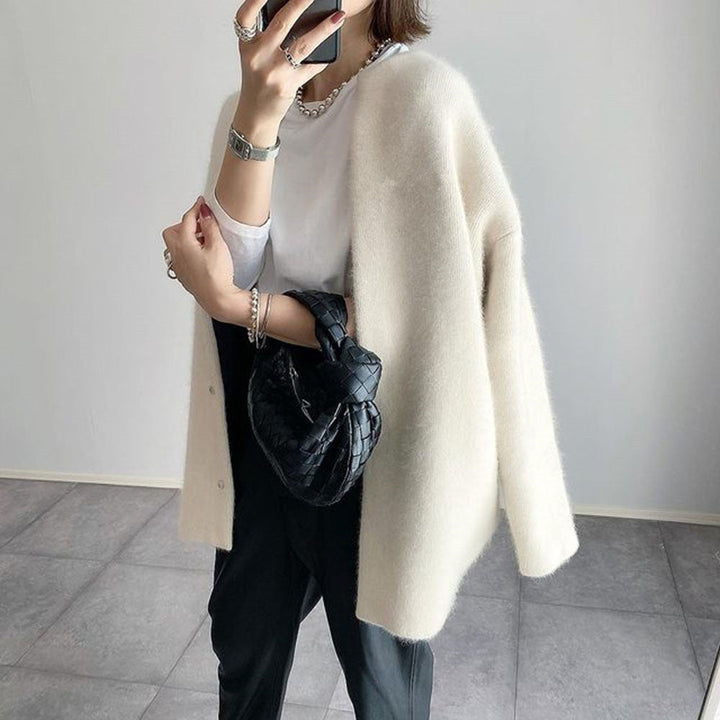 Chloé Luxe Knit Cardigan for Effortless Elegance