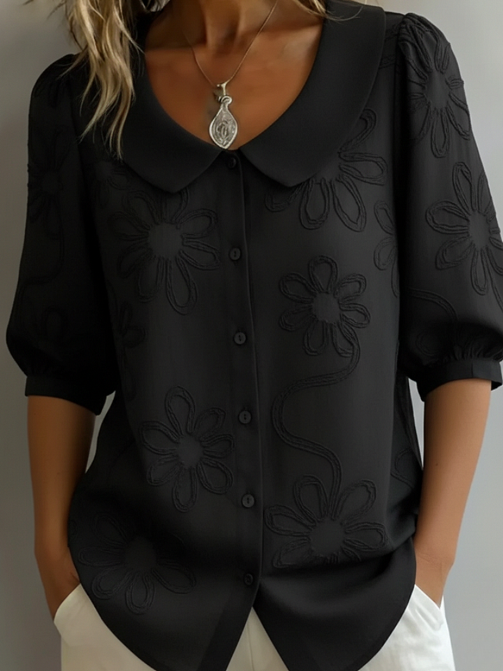 Sara – Blouse with Delicate Embroidered Flowers