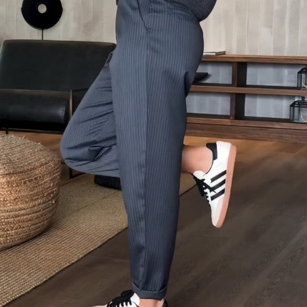Maeve | Elegant, figure-flattering pants with stripes